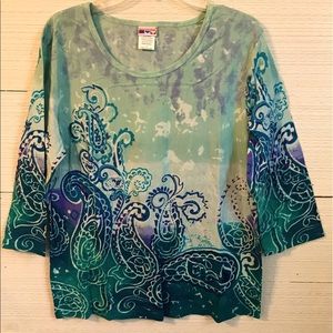 Colorful 3/4 length sleeve women's top